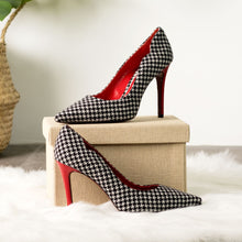 Load image into Gallery viewer, HARLOW HOUNDSTOOTH PUMPS