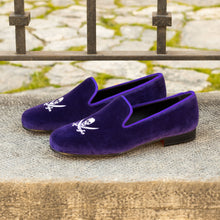 Load image into Gallery viewer, Drake Slippers