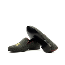 Load image into Gallery viewer, Drake Slippers