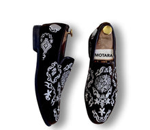 Load image into Gallery viewer, Esho Full Embroidered Velvet Loafers