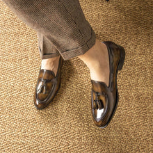 Load image into Gallery viewer, The Harrington Bespoke Men's Shoes Tobacco Patina Leather Tassels Loafers (AMB2311)
