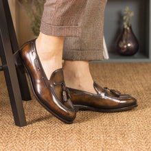 Load image into Gallery viewer, The Harrington Bespoke Men's Shoes Tobacco Patina Leather Tassels Loafers (AMB2311)
